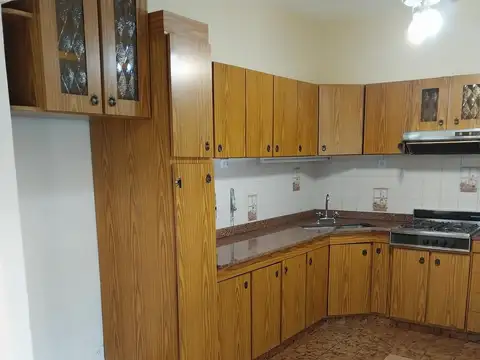 Depto Tipo Casa en Alquiler de 3 ambientes