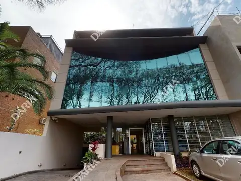 Oficina en venta y alquiler en San Isidro.