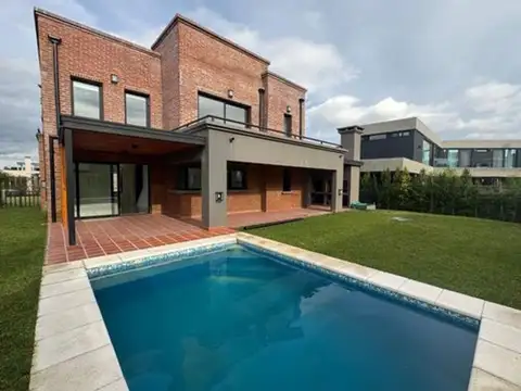 Venta Casa 4 ambientes Nuevo Quilmes a estrenar!