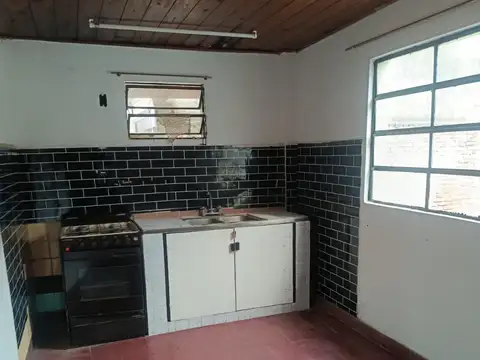 Depto Tipo Casa 2 ambientes con 1 baño