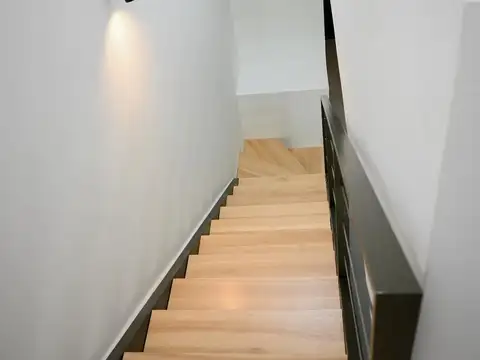 Departamento en Alquiler con 2 cocheras