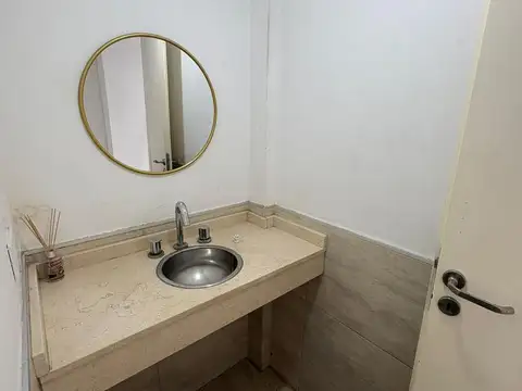 Oficina en Alquiler en Banfield, $ 950.000