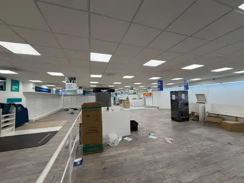 Local en Alquiler 90 años