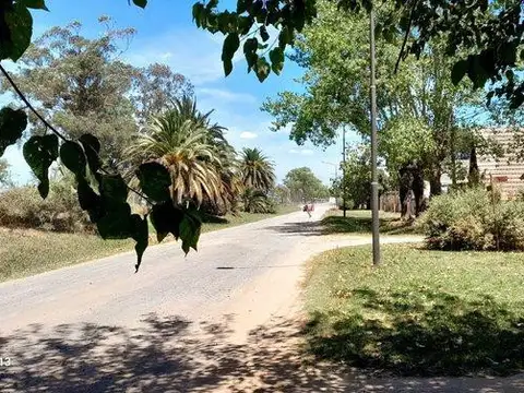 VENTA. Casa 3 ambientes con pileta. González Chávez 485, Chascomús, Buenos Aires, Argentina