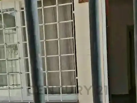 CENTURY 21 VENDE CASA EN LAS HERAS