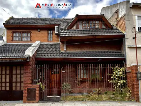 Casa en venta 6 ambientes Villa Sarmiento