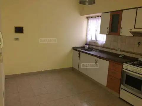 Jorge Chávez 7000, Piso 1