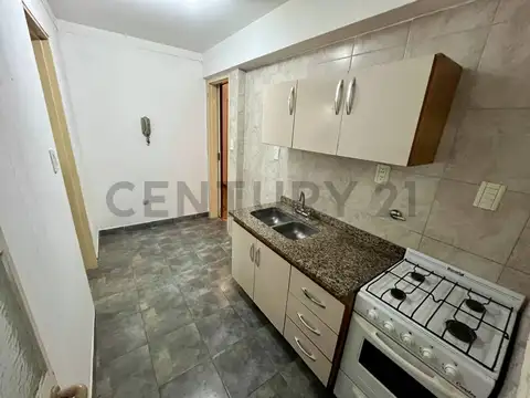 Departamento en Venta en Parque Rivadavia, USD 140.000