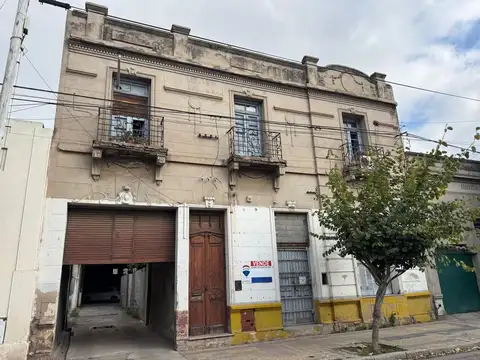 VENTA TERRENO GALPON EN BARRIO PUEYRREDON