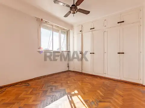 VENTA 2 AMB PLAZA FLORES SUBTE TREN BALCÓN