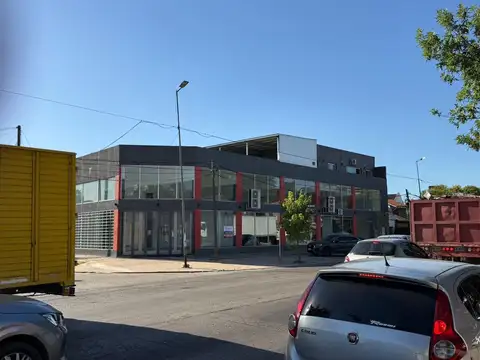 Local en Alquiler en Moron, USD 5.000