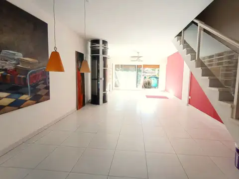 Depto Tipo Casa 5 ambientes con 4 baños