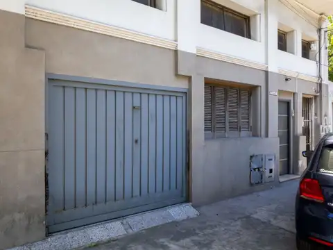 PH 4 AMBIENTES CON COCHERA EN VENTA EN CIUDADELA