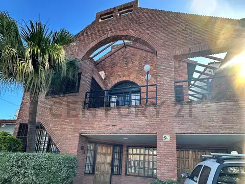 VENTA CASA 4 AMBIENTES RAMOS MEJIA NORTE