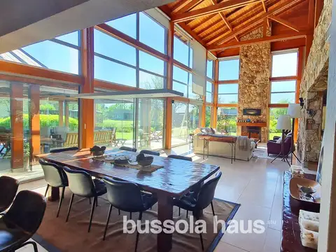 Casa 6 ambientes en Isla del Este Tigre Amoblada Amarra Propia Financiación