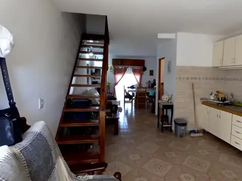 Depto Tipo Casa en Venta de 3 ambientes