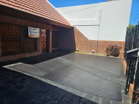 Av Castañares Al 6000