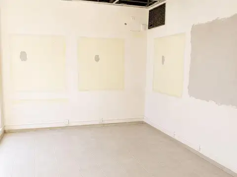 Local en Alquiler en Haedo, $ 4.000.000