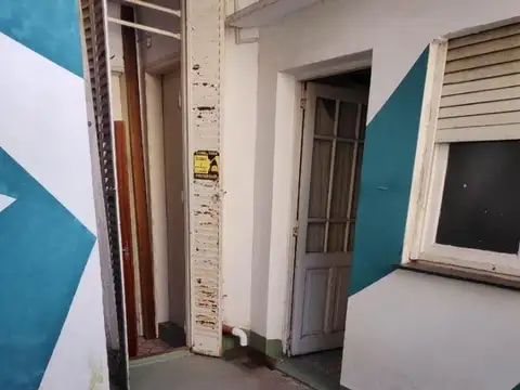 Depto Tipo Casa en Venta 50 años