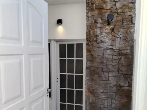 MONOAMBIENTE DE PASILLO