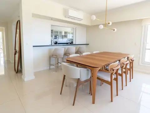 Departamento en Venta de 4 dormitorios