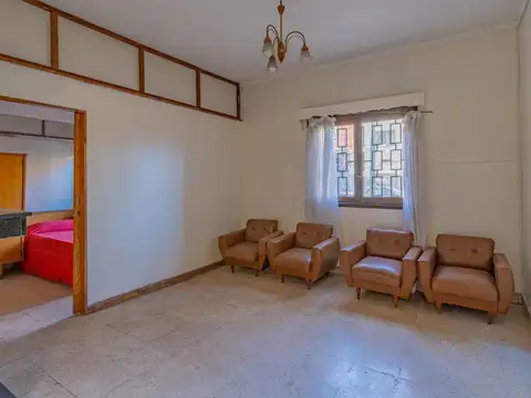 Casa 6 ambientes con 3 baños