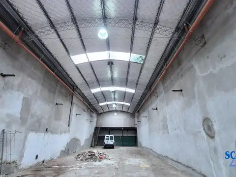 Galpón en Alquiler en Santos Lugares, Partido de Tres de Febrero