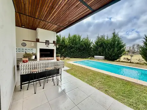 Casa en Venta, 5 ambientes, Haras Santa Maria, Escobar, GBA Norte