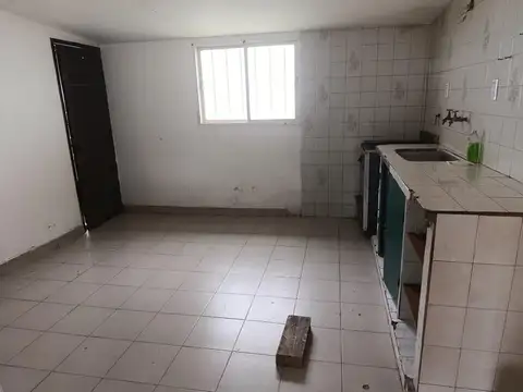 Casa 3 dorm vta a refaccionar B° Castañares UNSA