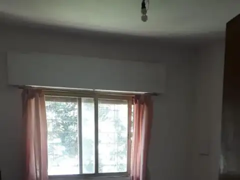 Casa en Venta en El Palomar, USD 130.000