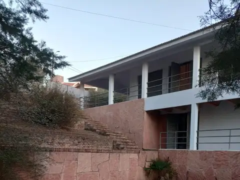 Casa a la venta en Villa Carlos Paz. (C419)