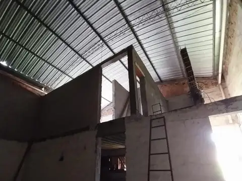 Galpon en Alquiler 40  mts Fondo