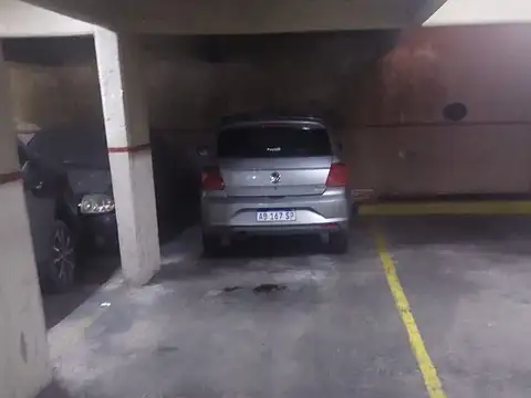 Opórtuidad Cochera  Ayacucho 900   Facultades