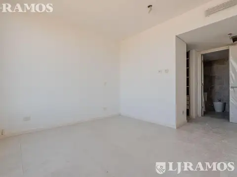 Departamento 5 ambientes con 3 baños