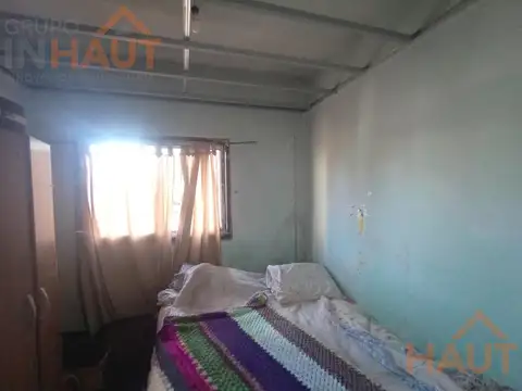 Casa 5 ambientes con 1 baño