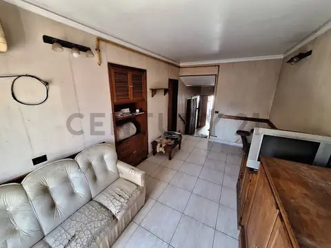 San Gines 800, Piso 1