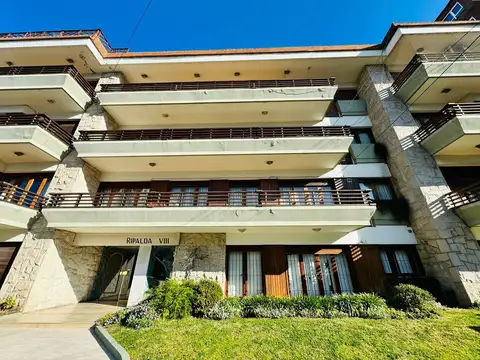 Departamento en Av. Colon 1000 de tres ambientes con cochera y baulera 