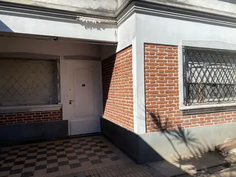 CASA LOTE PROPIO 3 AMB.LOMAS DEL MIRADOR