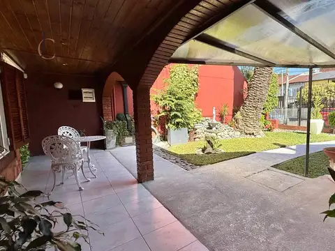Casa en Venta en Villa Luzuriaga, USD 240.000