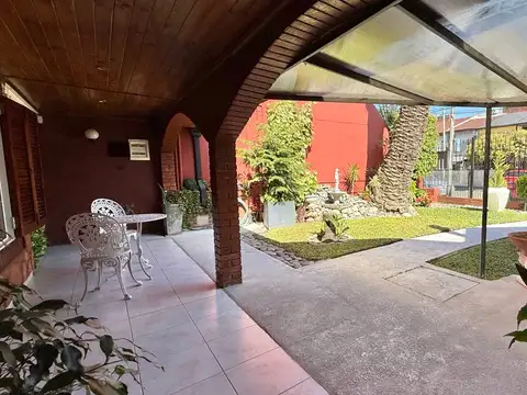 Casa en Venta en Villa Luzuriaga, USD 240.000