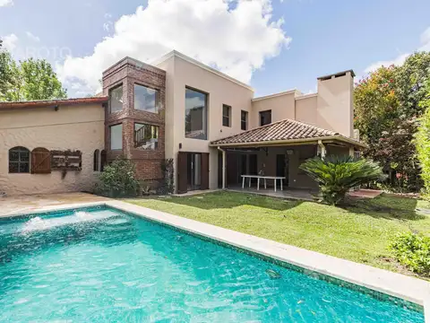 Casa en Alquiler de 4 dormitorios