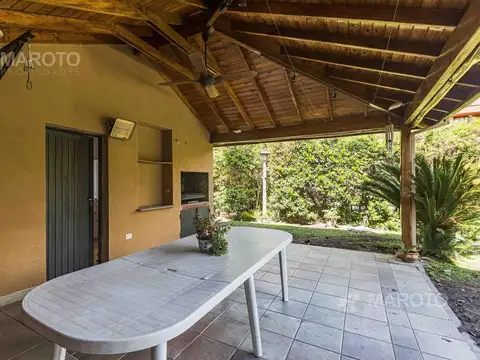Casa en  CASA EN ALQUILER ANUAL EN LOS HORNEROS C.C- MAROTO PROPIEDADES