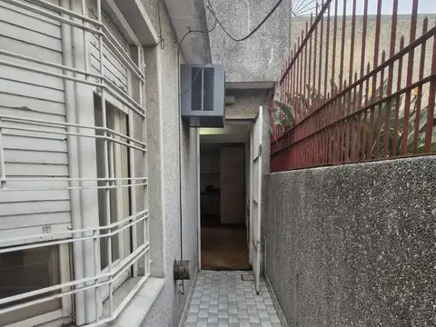 ALMIRANTE CORDERO al 3500