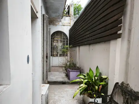 Pedro T. De Larrechea 600