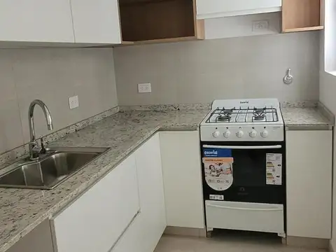 Doblas 200  3 ambientes al frente 68m2 reciclado a nuevo Departamento Caballito VENTA