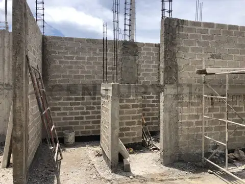 Casa 3 ambientes con 1 baño