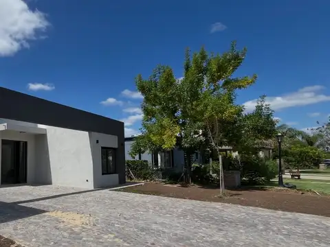 Casa Venta Barrio San Matías Escobar
