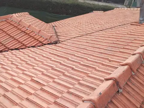 Casa en venta - 3 Dormitorios 2 Baños - 916Mts2 - Garín