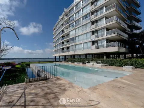 DEPARTAMENTO DE CATEGORÍA EN VENTA - 2 DORMITORIOS 4 BAÑOS - EDIF. VILLA ÁNGELA (DF972)
