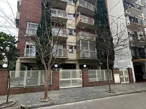 LUMINOSO MONOAMBIENTE EN ALQ. VICENTE LOPEZ